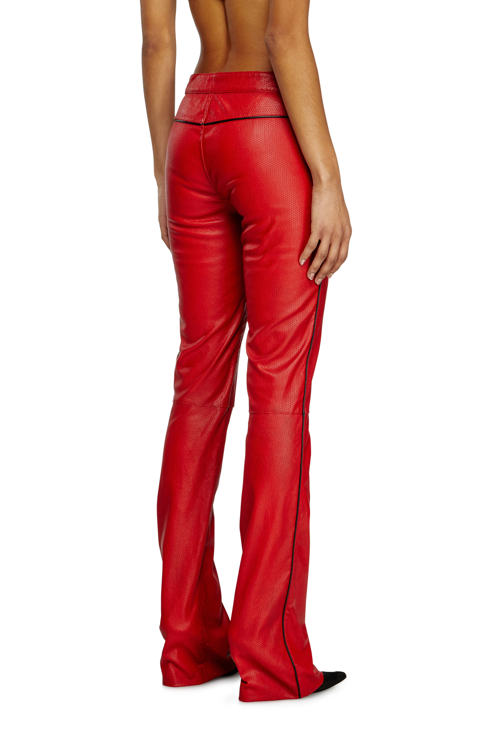 Diesel - L-INSEY, Pantalones de motorista de cuero elástico perforado Mujer in Rojo - 4