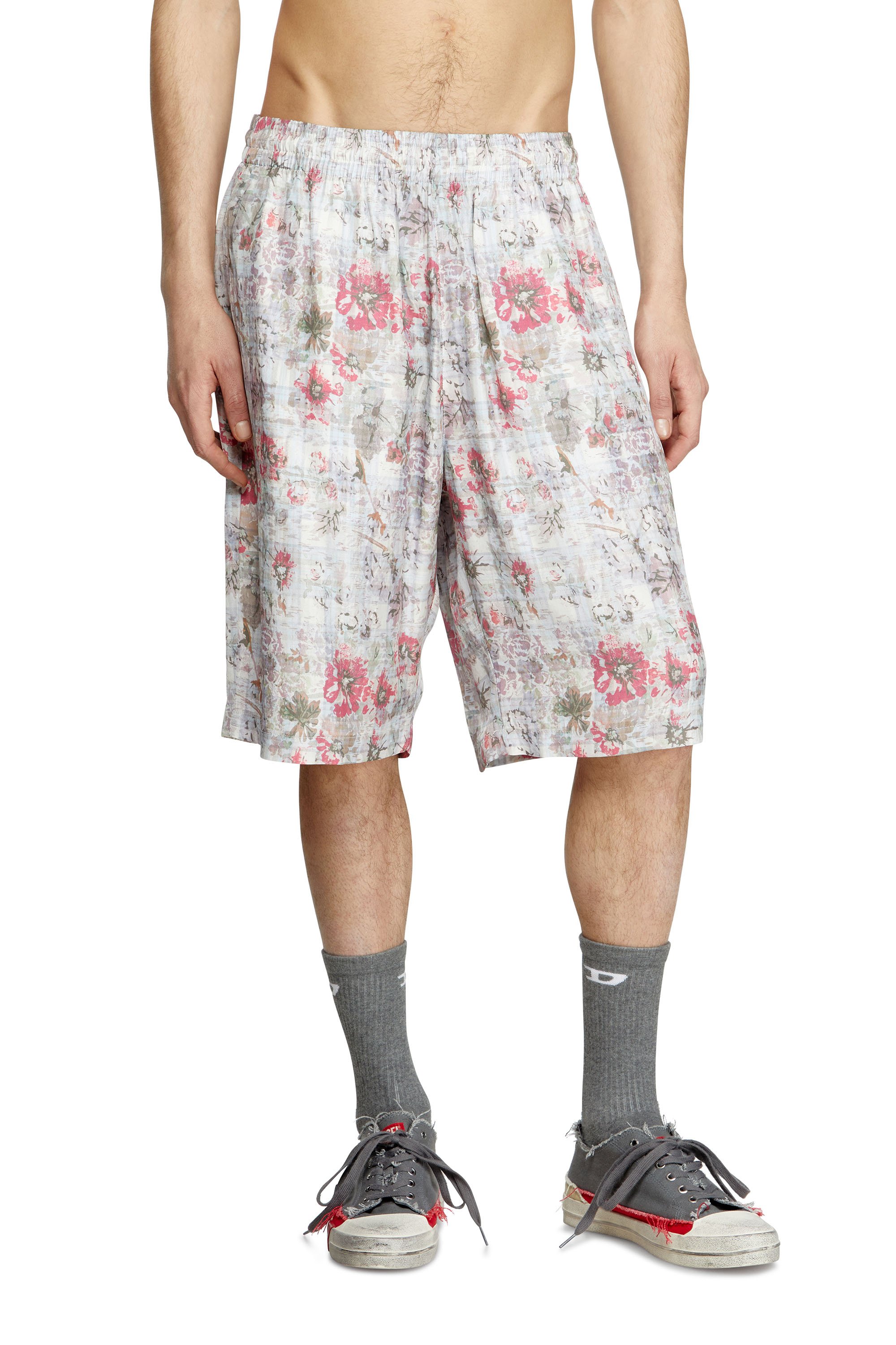 Diesel - P-LEYS, Pantalones cortos de acetato con estampado floral Hombre in Multicolor - 1