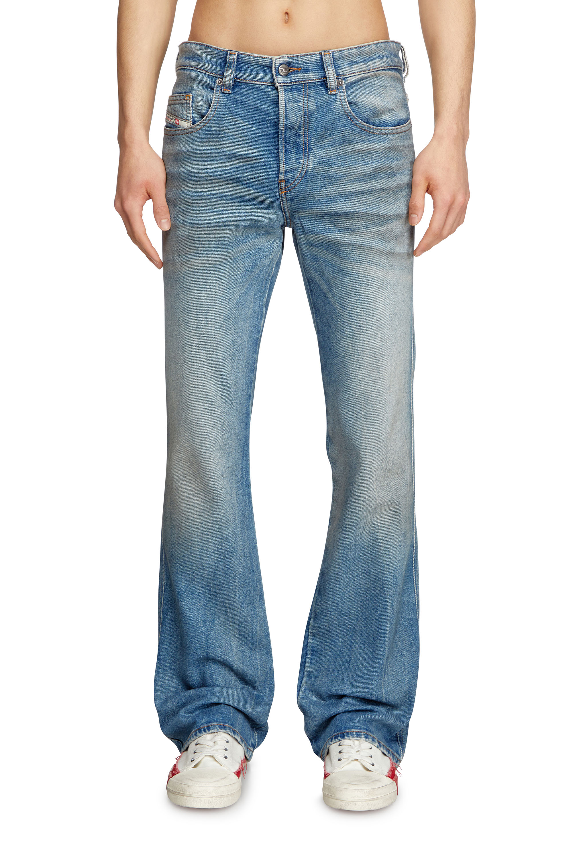 Diesel - Bootcut Jeans 1998 D-Buck 09L30 Hombre, Azul medio - 1