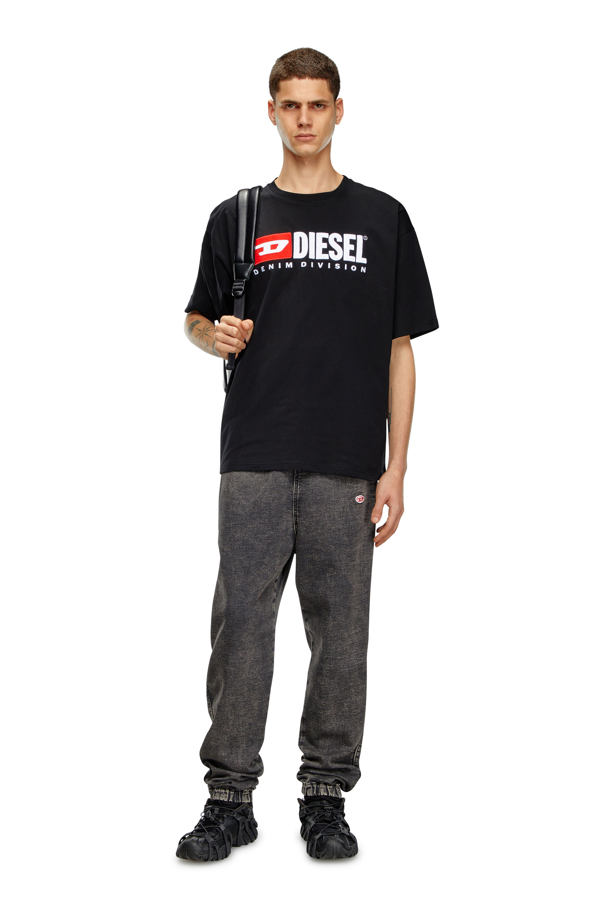 Diesel - T-BOXT-DIV, Hombre Camiseta con parche con el logotipo Diesel in Negro - Image 3