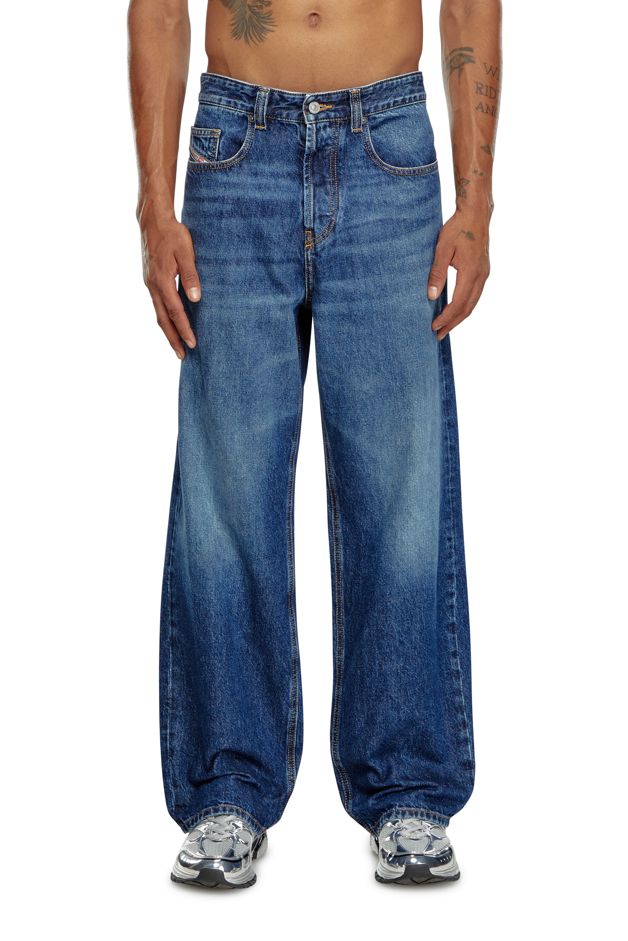 Diesel - Hombre Straight Jeans 2001 D-Macro 09I27, Azul medio - Image 1