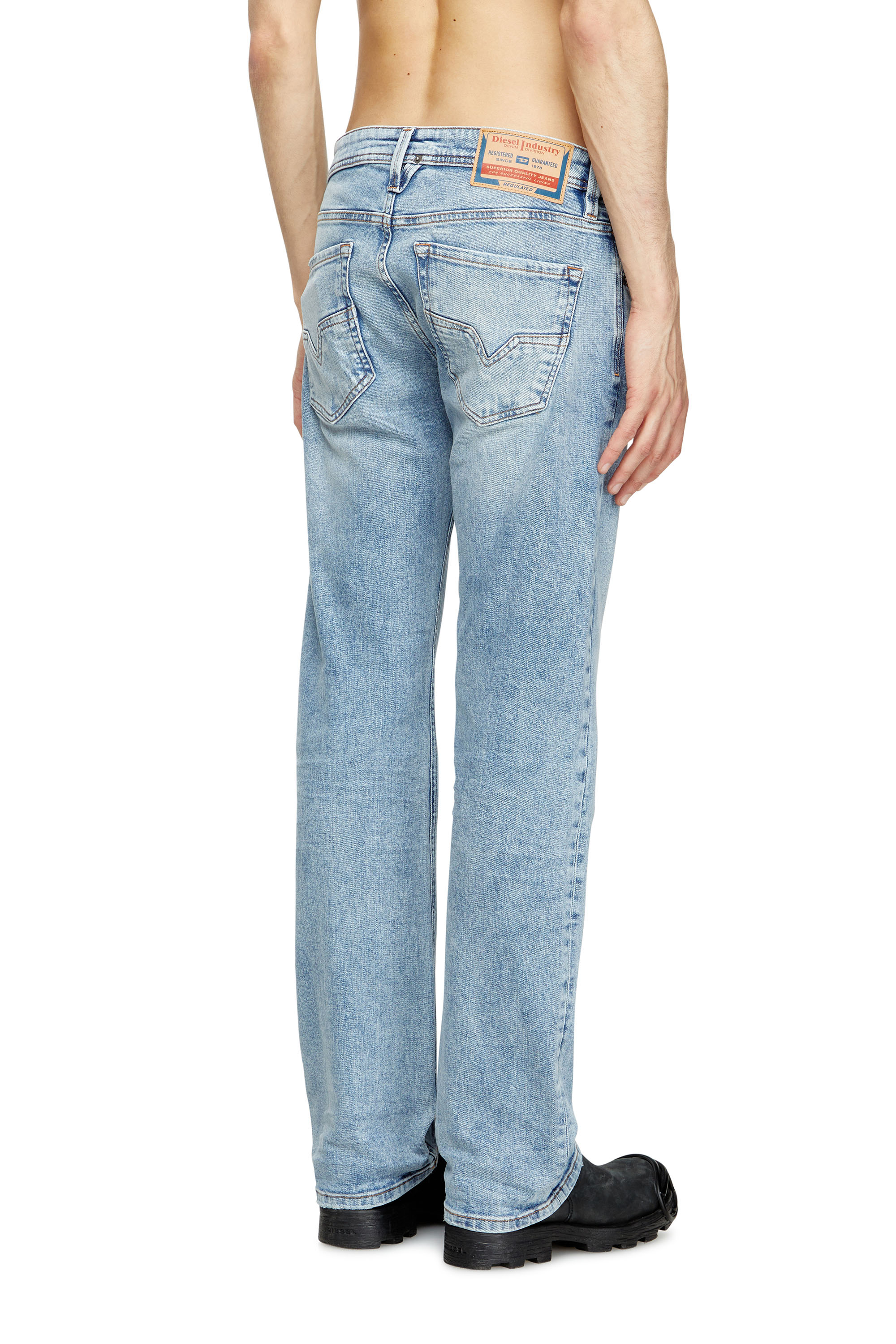 Diesel - Regular Jeans 1985 Larkee 0DBDV Hombre, Azul Claro - 3