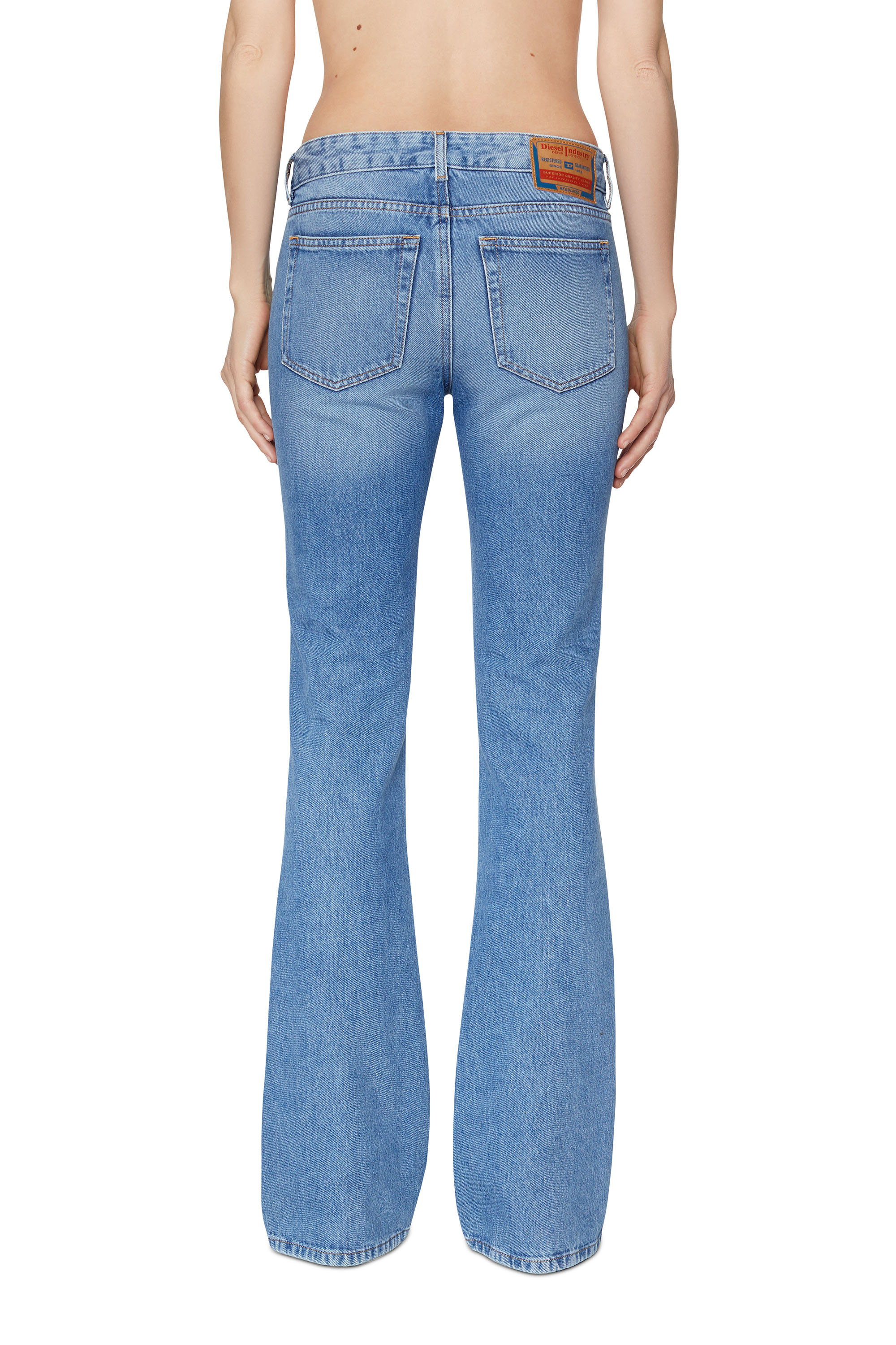 Diesel - 1969 D-EBBEY 09C16 Bootcut and Flare Jeans, Azul medio - Image 4