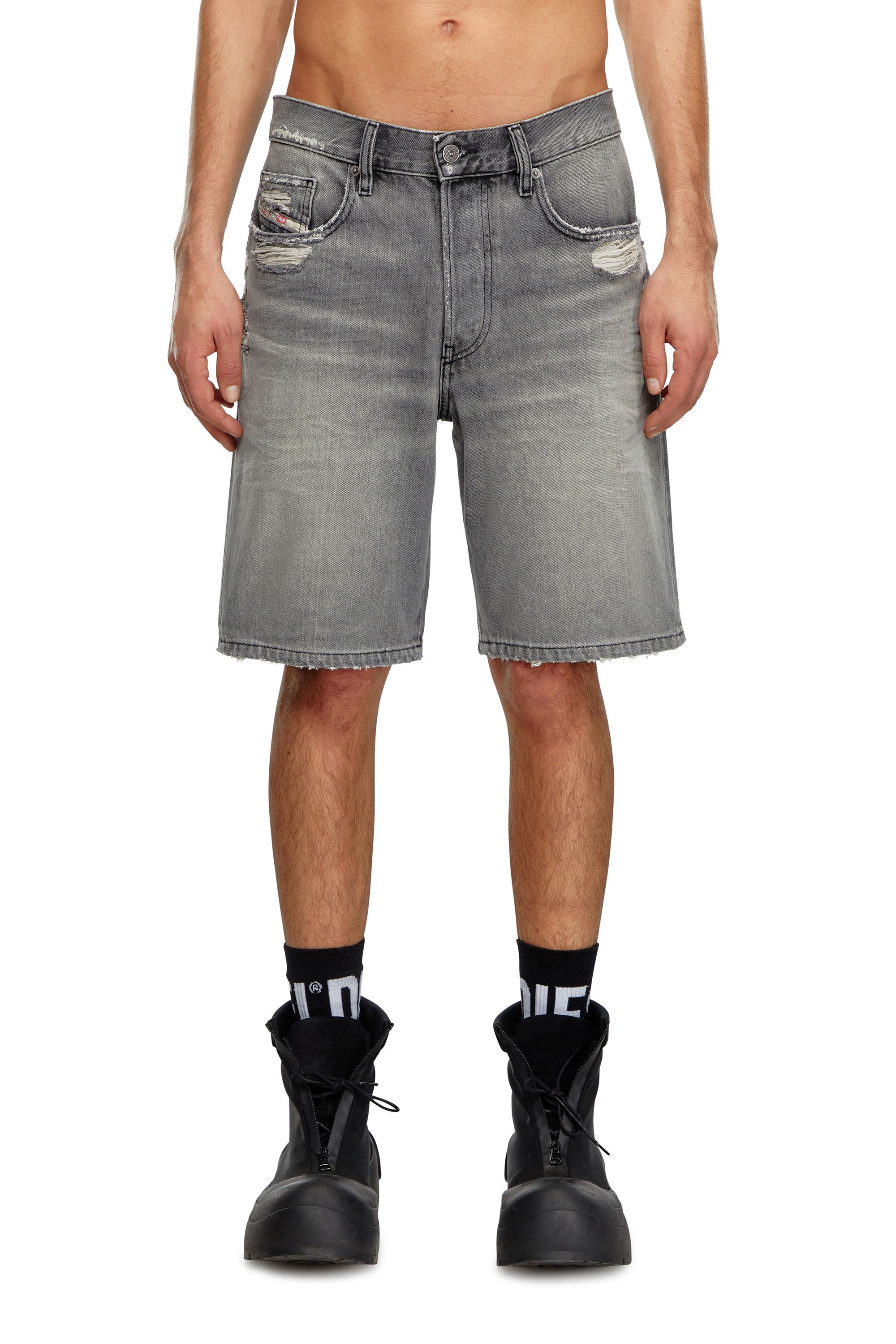 Diesel - REGULAR-SHORT, Hombre Pantalones cortos en denim in Gris - Image 1