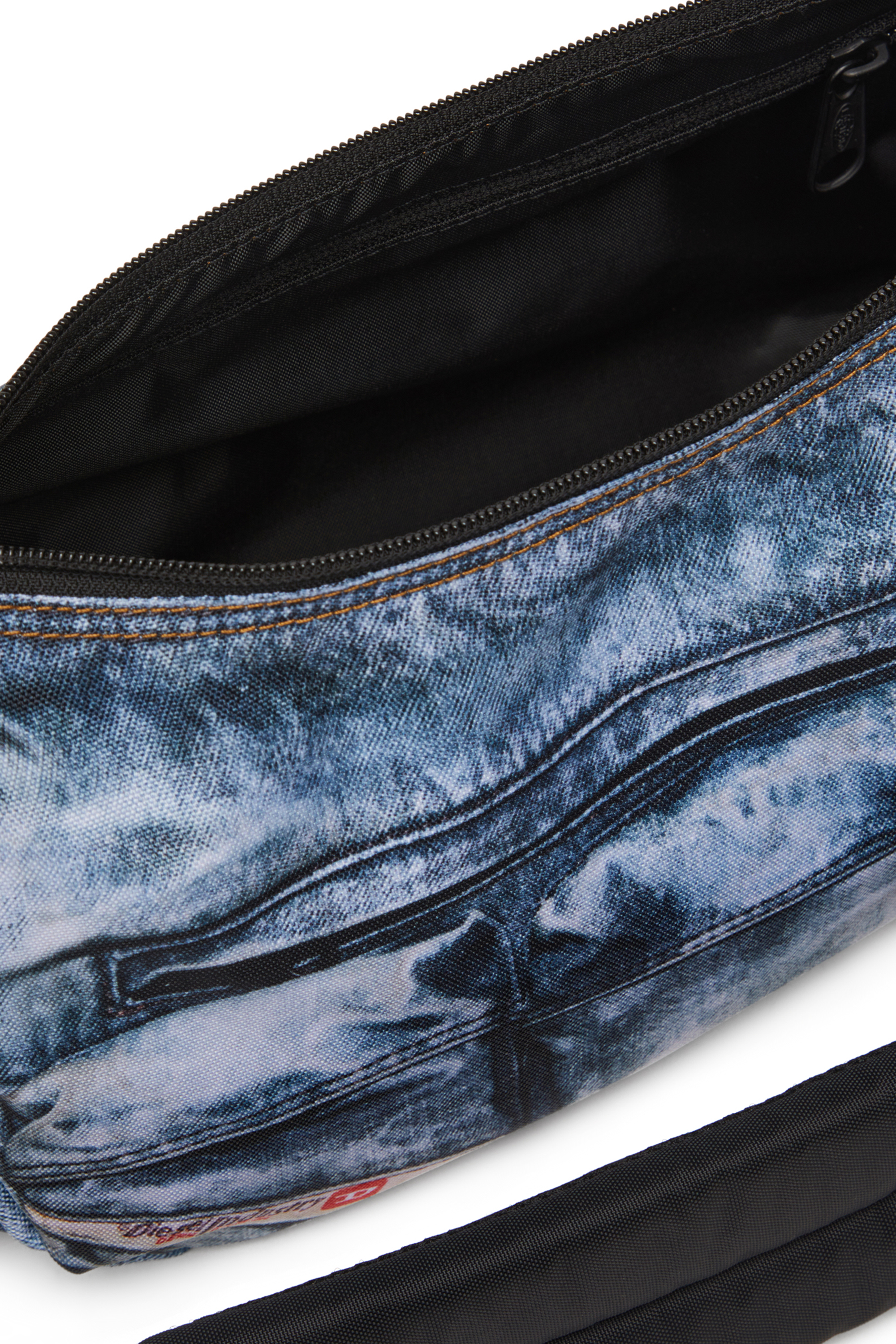 Diesel - DIESEL SHOULDER BAG, Bolso con múltiples bolsillos en denim trampantojo Unisex in Azul marino - 4