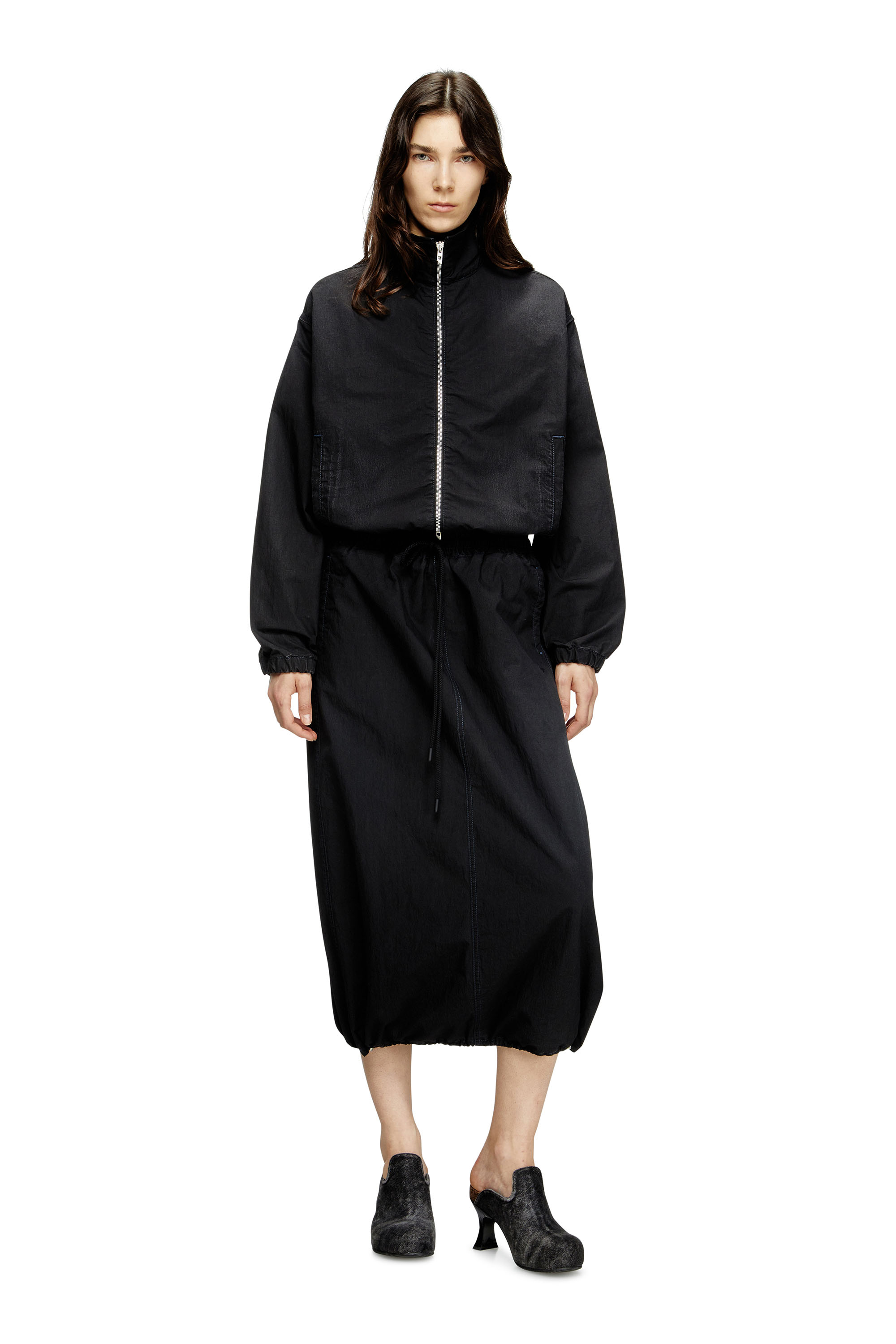 Diesel - DE-OREN-C JOGG, Falda midi de tejido técnico JoggJeans Mujer in Negro - 2