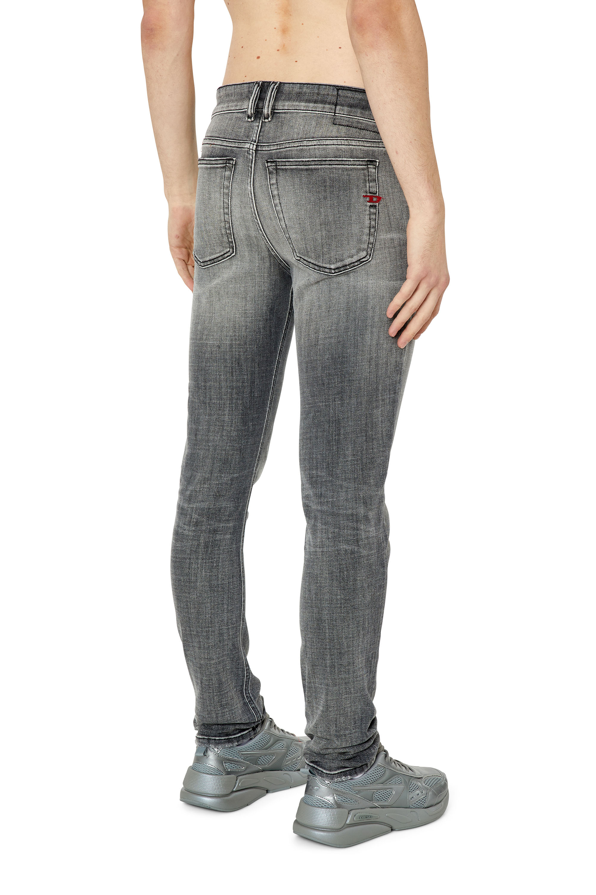 verdacht geeuwen onderschrift Men's Jeans: Skinny, Slim, Bootcut, Tapered, Straight | Diesel®