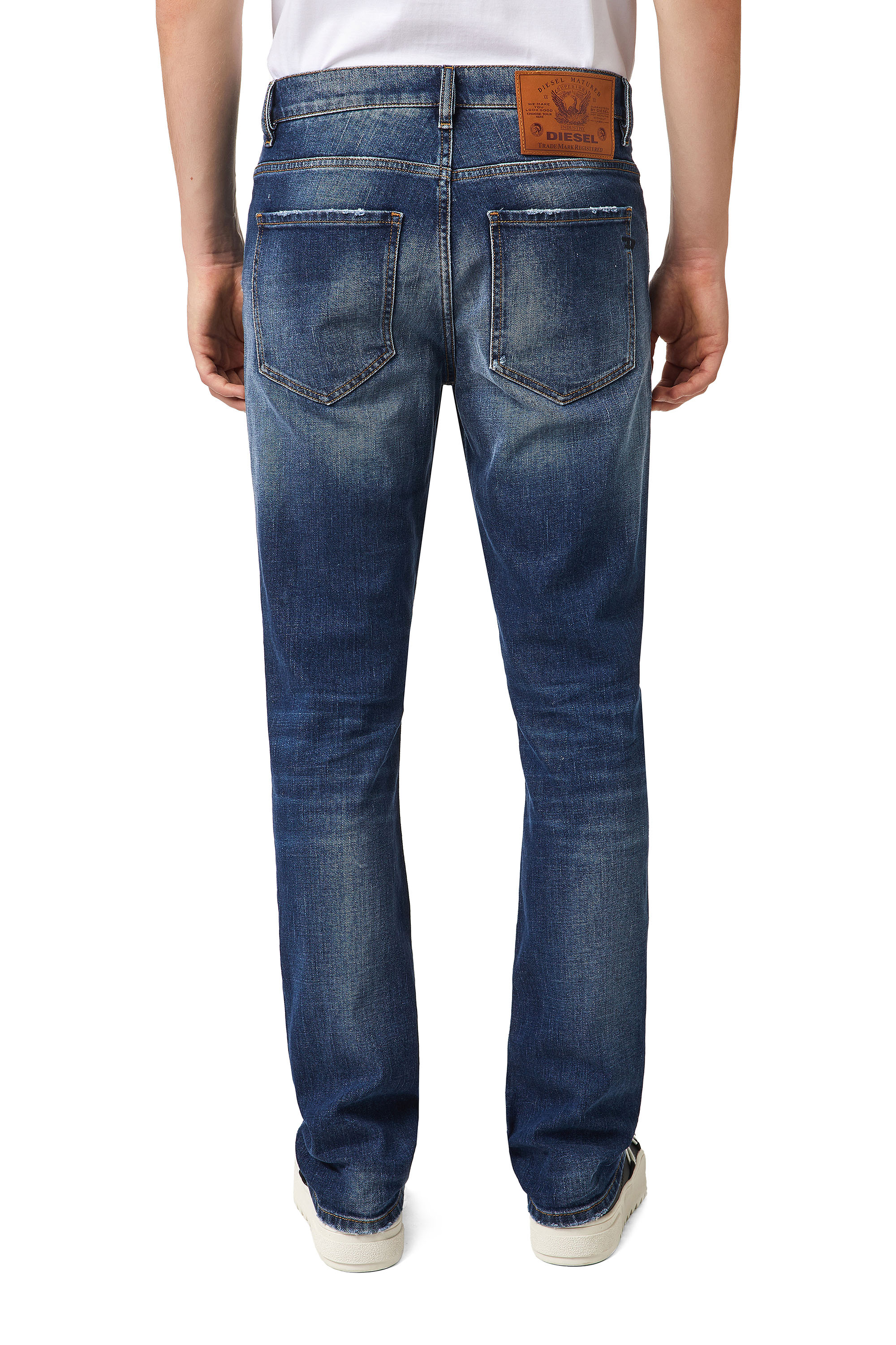 Diesel - D-Vocs 09A92 Bootcut Jeans, Azul medio - Image 2