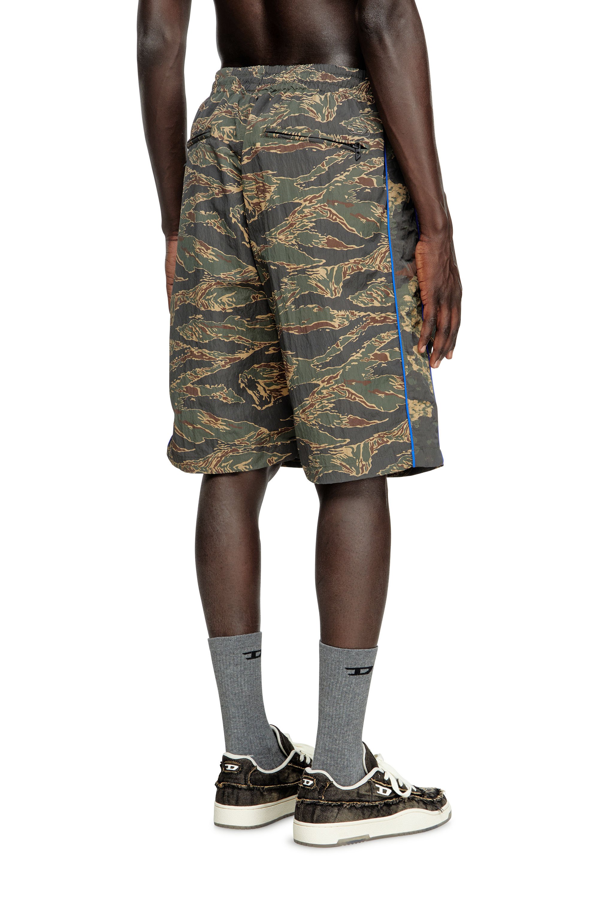 Diesel - P-RAMOS-SHORT-EPBW, Man's Cargo shorts with mixed camo prints in Military Green - 3