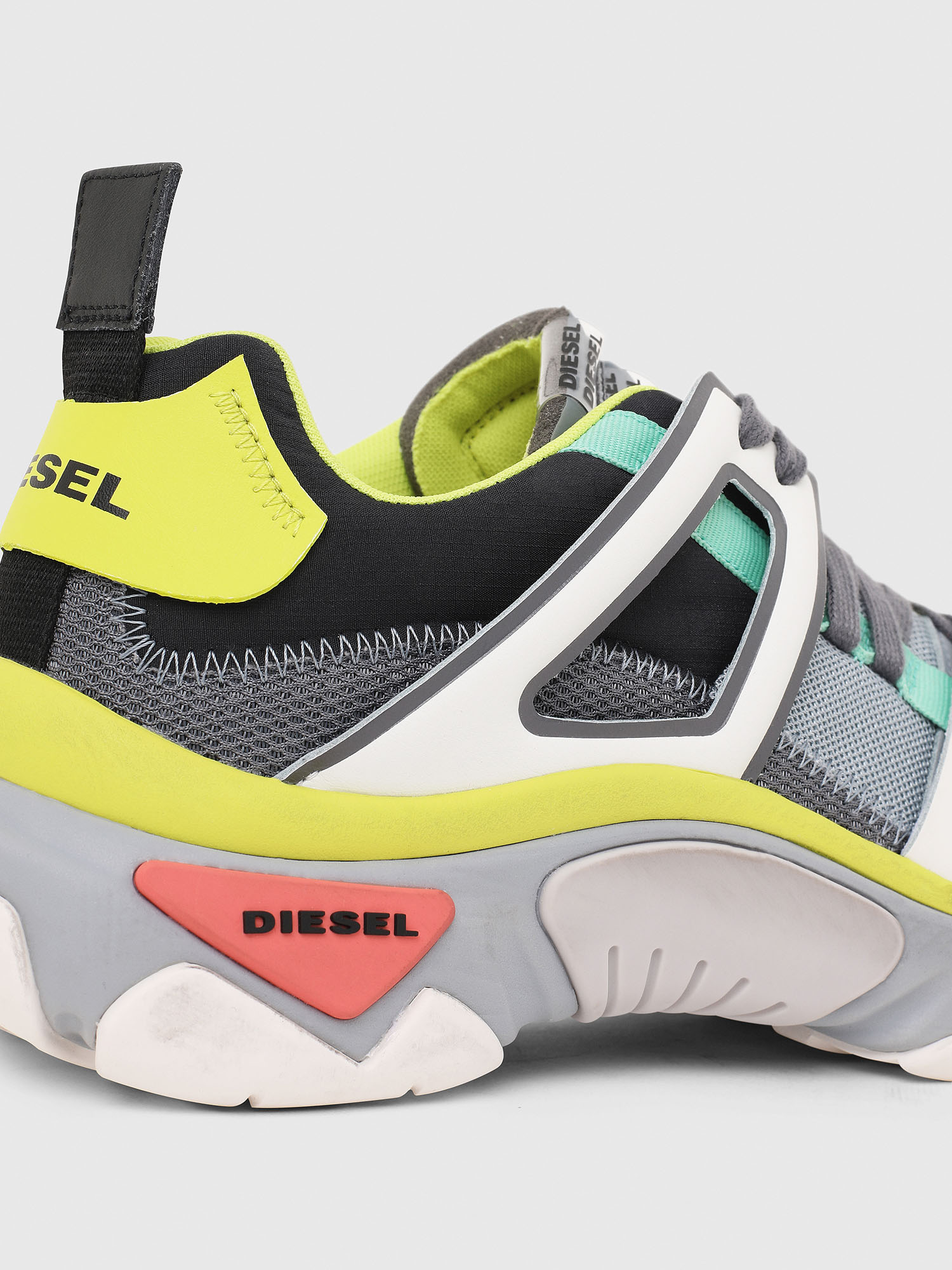 S-KIPPER LOW TREK II Man: Sneakers in mesh and leather | Diesel