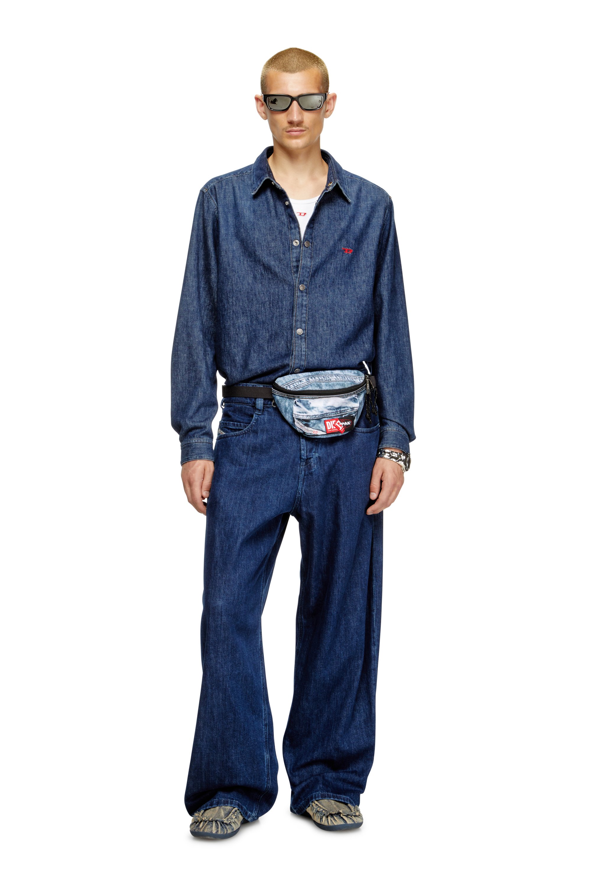 Diesel - DIESEL SPRINGER, Riñonera en denim trampantojo Unisex in Azul marino - 2