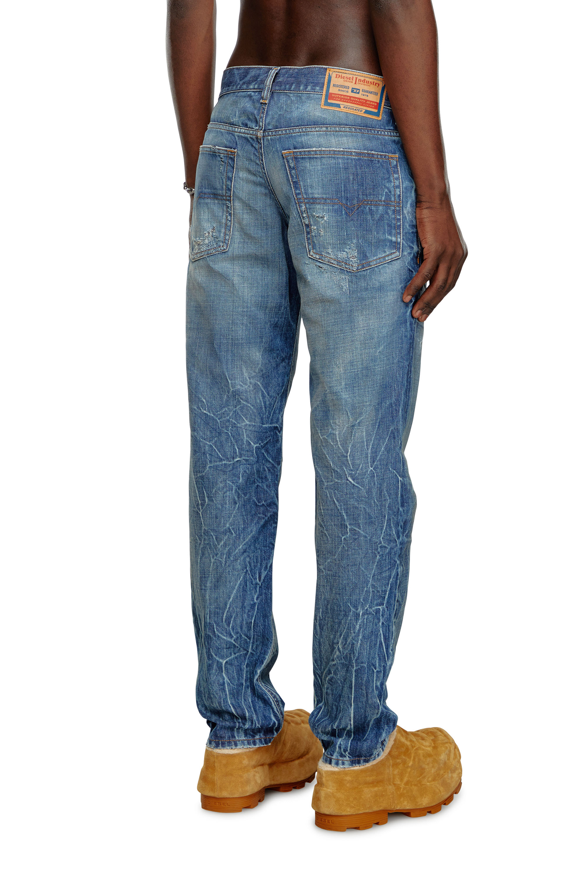 Diesel - Tapered Jeans 2023 D-Finitive 09K37, Hombre Tapered Jeans - 2023 D-Finitive in Azul marino - Image 4