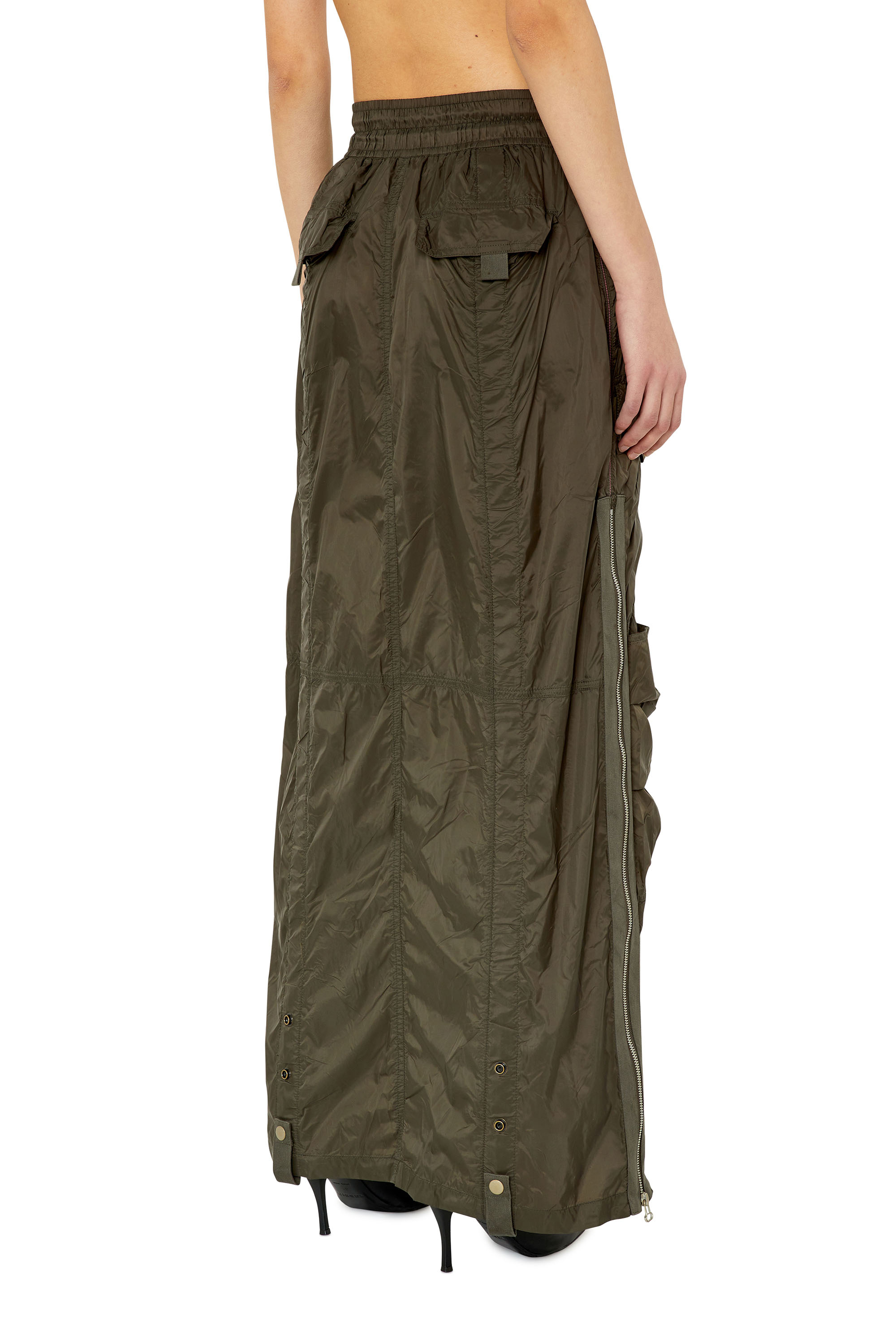 Diesel - O-CREP, Woman's Long skirt with cargo pockets in Military Green - 3