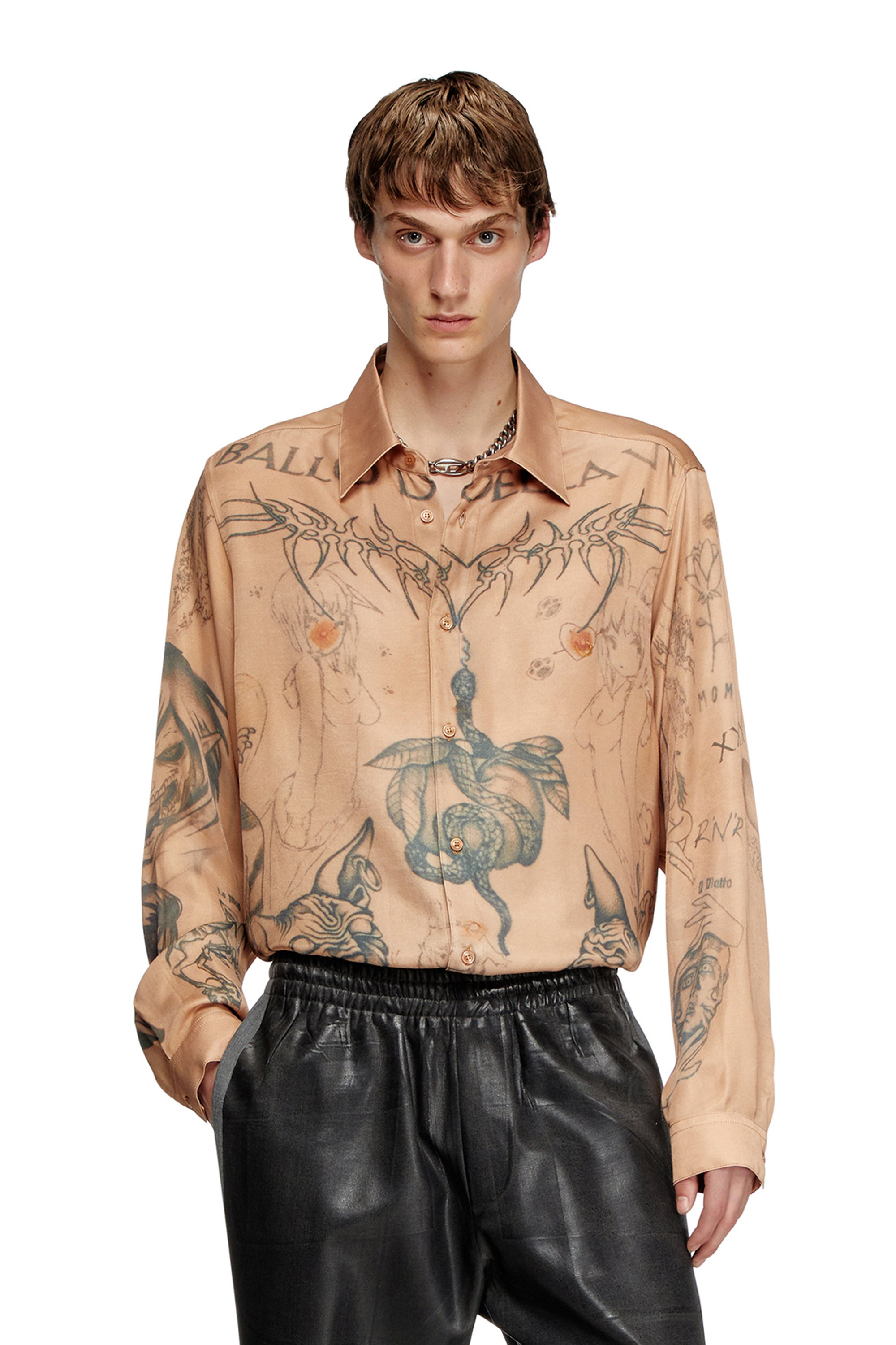 Diesel - S-SIMPLY-TTO-DD, Camisa de satén fluido con estampado de tatuaje Unisex in Beige - 2